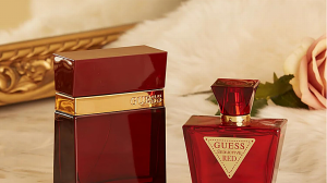De Red a Noir: las fragancias Guess para mujer con personalidad propia, dulces e intensas