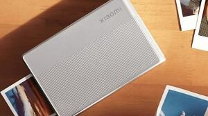 Del móvil al papel en 45 segundos: la impresora de Xiaomi carga 10 hojas y no usa tinta