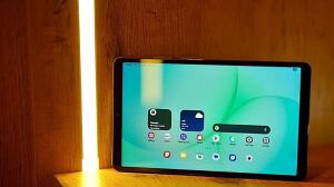 La tablet de Samsung que aguanta la tarde de series entera: 7.040 mAh, 25 W y en oferta