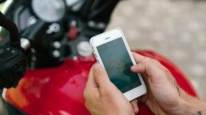 Soporte de móvil para moto, protege tu dispositivo mientras viajas