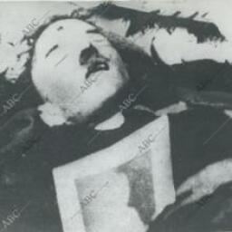 adolf hitler muerto
